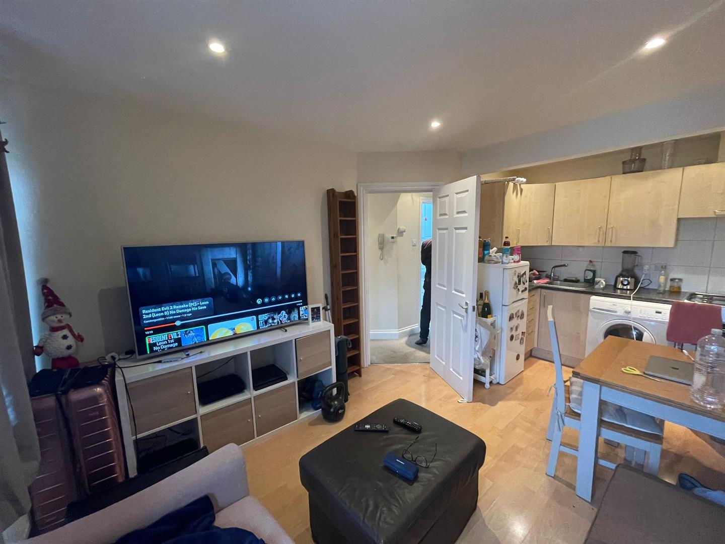2 bed property in Finchley Road, London